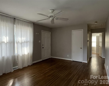 4024 Abbeydale Drive - Photo Thumbnail 2