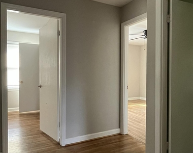 4024 Abbeydale Drive - Photo Thumbnail 8