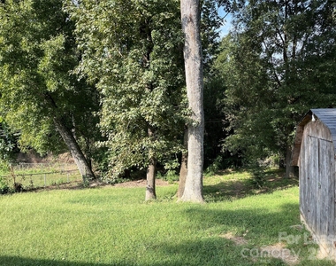 4024 Abbeydale Drive - Photo Thumbnail 18