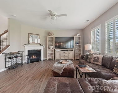 5016 Riverdale Drive - Photo Thumbnail 7