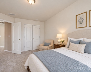 5016 Riverdale Drive - Photo Thumbnail 35