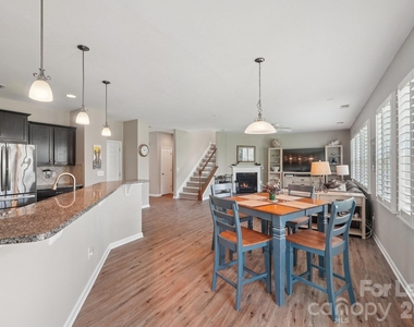 5016 Riverdale Drive - Photo Thumbnail 10