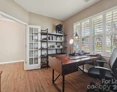 5016 Riverdale Drive - Photo Thumbnail 3