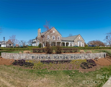 5016 Riverdale Drive - Photo Thumbnail 31