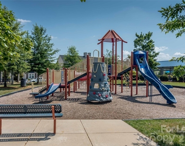 5016 Riverdale Drive - Photo Thumbnail 33