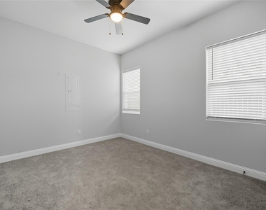 914 E Tucker Street - Photo Thumbnail 2