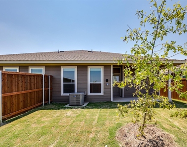 657 Blackland Drive - Photo Thumbnail 26
