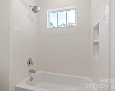 2520 Laburnum Avenue - Photo Thumbnail 33