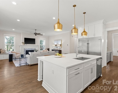 2520 Laburnum Avenue - Photo Thumbnail 13