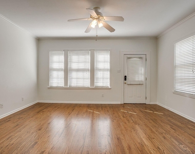 1622 Mistletoe Boulevard - Photo Thumbnail 4