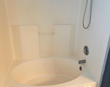 5304 Wisbech Court - Photo Thumbnail 7