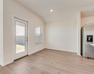 2706 Knollwood Trail - Photo Thumbnail 7
