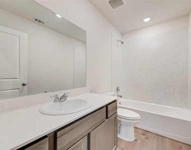2706 Knollwood Trail - Photo Thumbnail 10