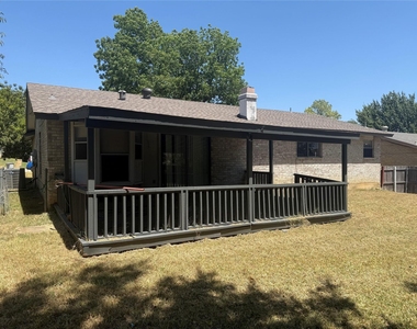 910 Shenandoah Drive - Photo Thumbnail 14