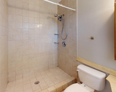 910 Shenandoah Drive - Photo Thumbnail 12