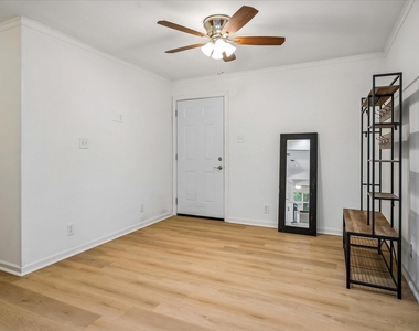11070 Delford Circle - Photo Thumbnail 1