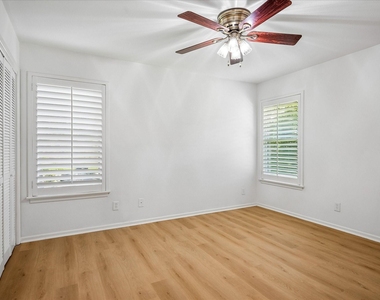 11070 Delford Circle - Photo Thumbnail 11