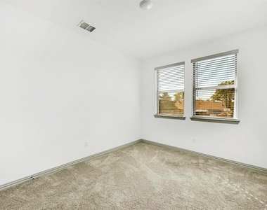 2538 Settlers Place - Photo Thumbnail 11