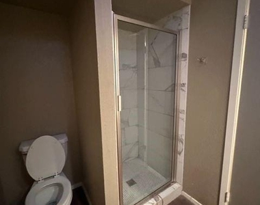 23 Harbour Town Street - Photo Thumbnail 10