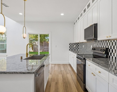 4023 Abilene Street - Photo Thumbnail 5