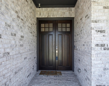 2602 Delta Drive - Photo Thumbnail 1