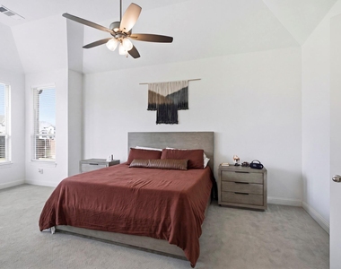 2602 Delta Drive - Photo Thumbnail 22