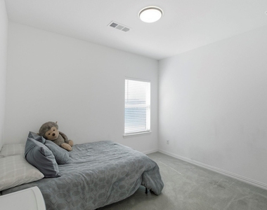 2602 Delta Drive - Photo Thumbnail 30