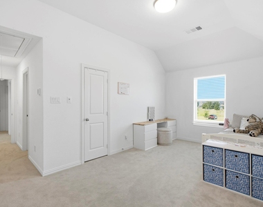 2602 Delta Drive - Photo Thumbnail 33