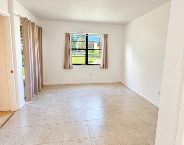 2050 Oleander Boulevard - Photo Thumbnail 4