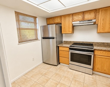 2050 Oleander Boulevard - Photo Thumbnail 1