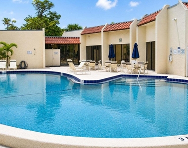 2050 Oleander Boulevard - Photo Thumbnail 11