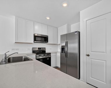 1260 Balsam Road - Photo Thumbnail 4