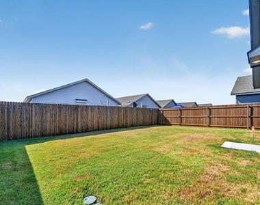 1260 Balsam Road - Photo Thumbnail 16