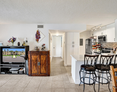 629 Sea Pine Way - Photo Thumbnail 11