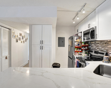629 Sea Pine Way - Photo Thumbnail 8