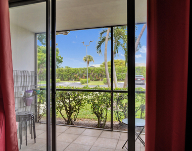 629 Sea Pine Way - Photo Thumbnail 5