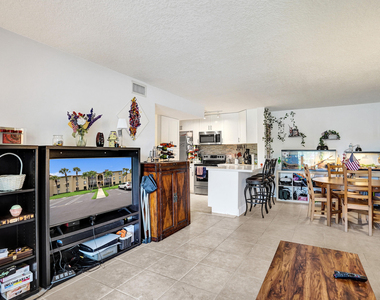 629 Sea Pine Way - Photo Thumbnail 15