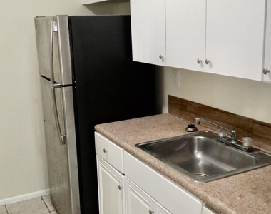 1200 Lake Victoria Drive - Photo Thumbnail 4