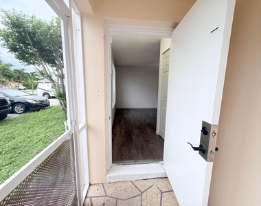 2117 E Bond Drive - Photo Thumbnail 4