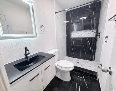 2117 E Bond Drive - Photo Thumbnail 17