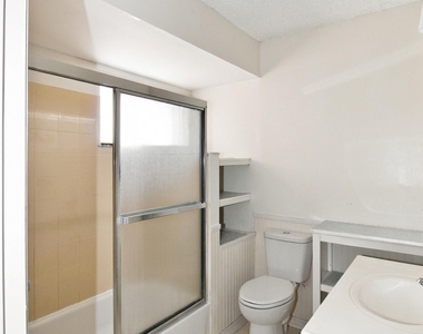 1309 Se Coral Reef Street - Photo Thumbnail 14