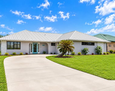1309 Se Coral Reef Street - Photo Thumbnail 1