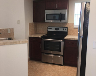 12950 Vista Isles Drive - Photo Thumbnail 3