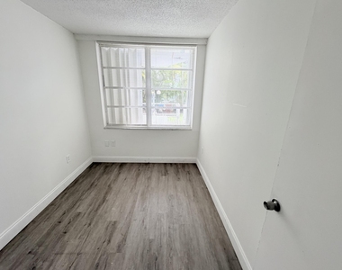 1080 94th Street - Photo Thumbnail 11