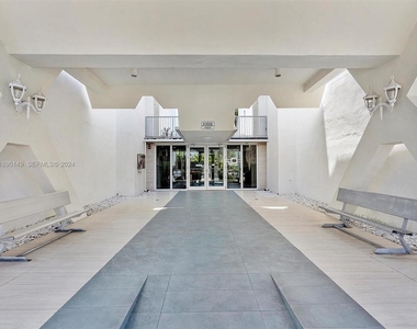 1080 94th Street - Photo Thumbnail 2