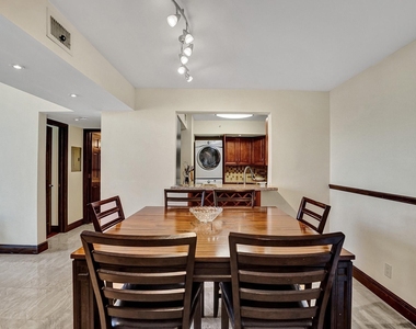 1350 Se 3rd Avenue - Photo Thumbnail 3