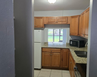 8001 Fairview Drive - Photo Thumbnail 9