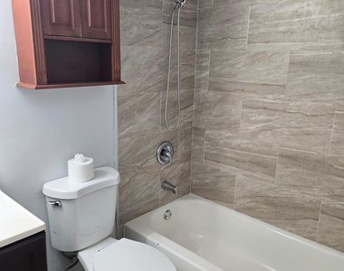 8001 Fairview Drive - Photo Thumbnail 17