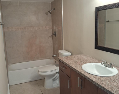 4669 Nw 89th Avenue - Photo Thumbnail 9