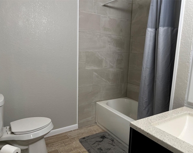 6960 Clifden Drive - Photo Thumbnail 8